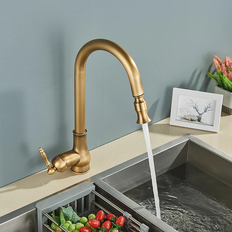 Antique Brass Kitchen Faucet Pull Out Kitchen Sink Faucet Single Handle Faucet 360 Rotate Kitchen Tap Hot Cold Water Mixer Crane