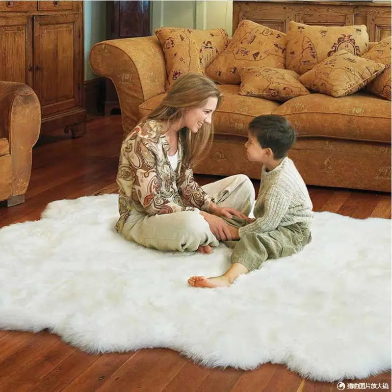 White Faux Sheepskin Carpet Irregular Long Soft Furry Floor Mats Living Room Bedroom Children's Room Bedside Decorative Carpets