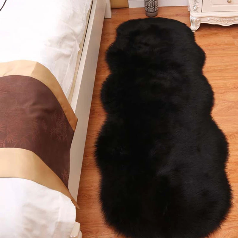 White Faux Sheepskin Carpet Irregular Long Soft Furry Floor Mats Living Room Bedroom Children's Room Bedside Decorative Carpets