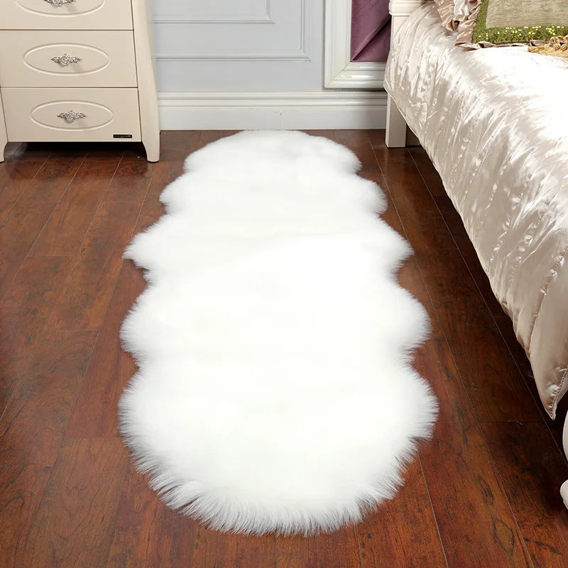 White Faux Sheepskin Carpet Irregular Long Soft Furry Floor Mats Living Room Bedroom Children's Room Bedside Decorative Carpets