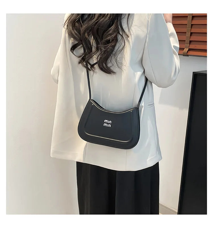 Korean style fashion niche women's crescent bag 2025 autumn new handbag, high-end multifunctional crossbody bag shoulder bag