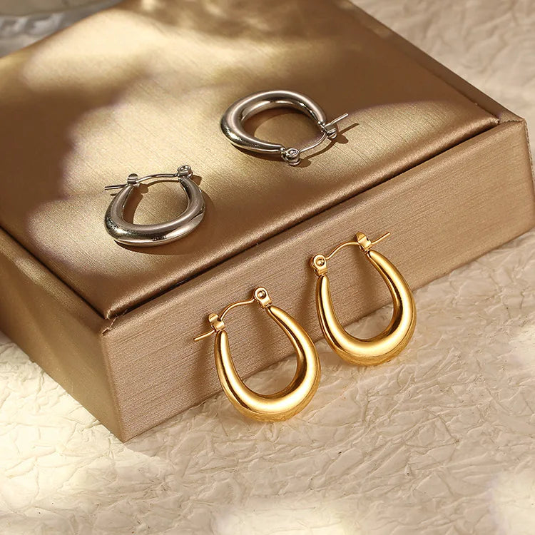 Most Popular Style Titanium Steel Hoop Earrings For Women C-type Peach Heart Round Ear Ring Non-fading Hot Selling Ear Jewelry