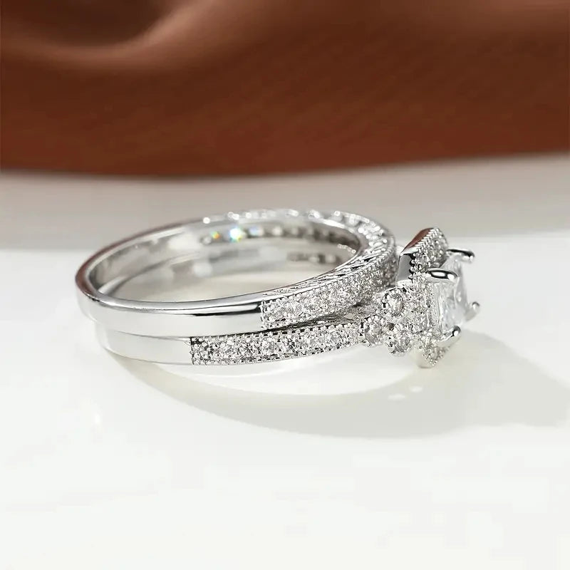 Huitan Vintage Black/White Cubic Zircon 2Pcs Set Rings for Women Anniversary Party Temperament Elegant Lady Accessories Jewelry