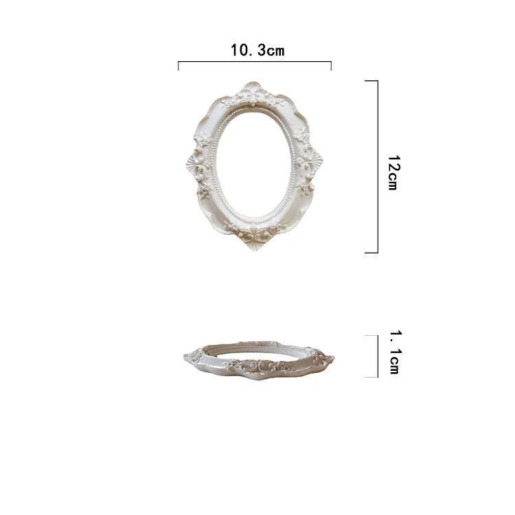 Mini gold small photo frame shooting props retro European style photo frame embossed nail art earrings pose props