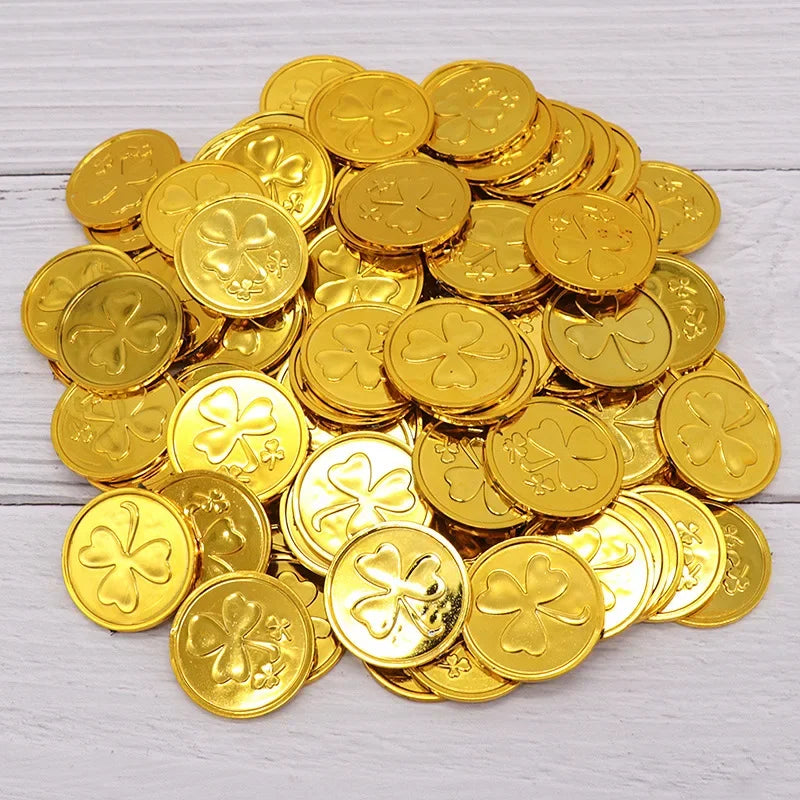 10/25/50pcs St Patrick Day Coin Props Green Clover Pattern Coin Fake Treasure Plastic Simulation Kids Festival Party Gifts Coin