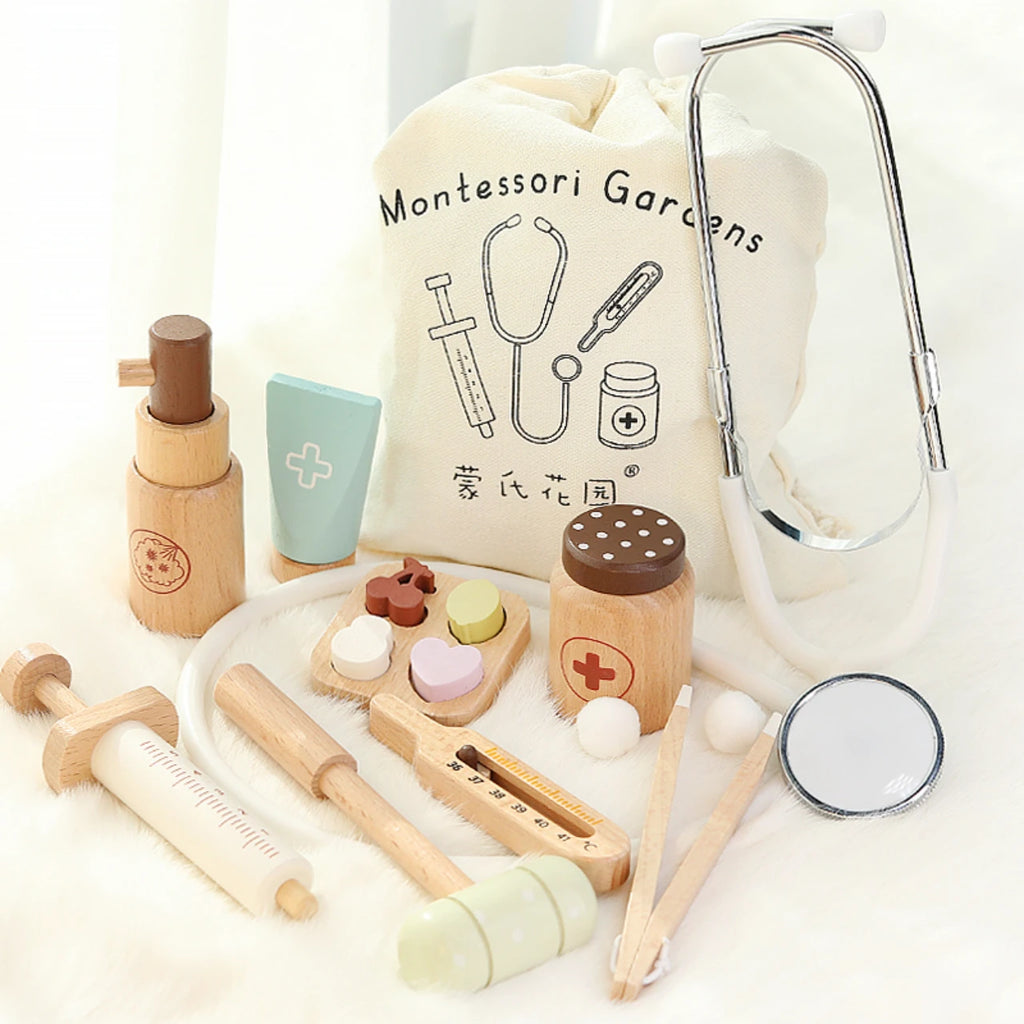 Children playing house simulation, doctors, nurses, stethoscopes, medical kits, syringes, toy sets, wooden boys and girls