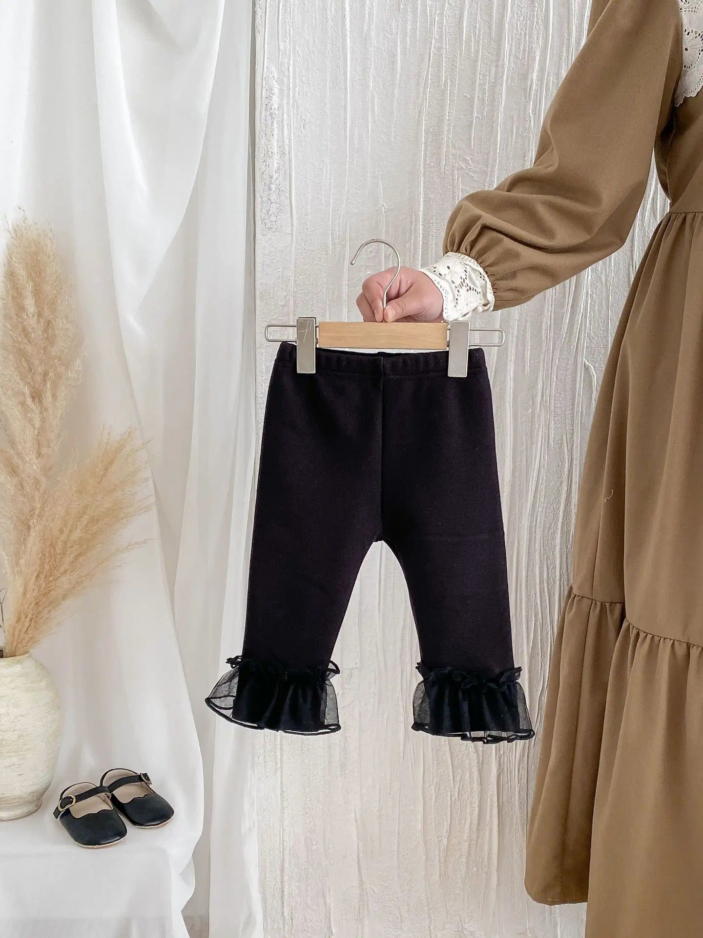 Winter Baby Girl Clothes Fleece Lined Warm Pants with Lace Ruffles Cute Toddler Girl Trousers 0-3Y Kids Casual Outerwear Pants