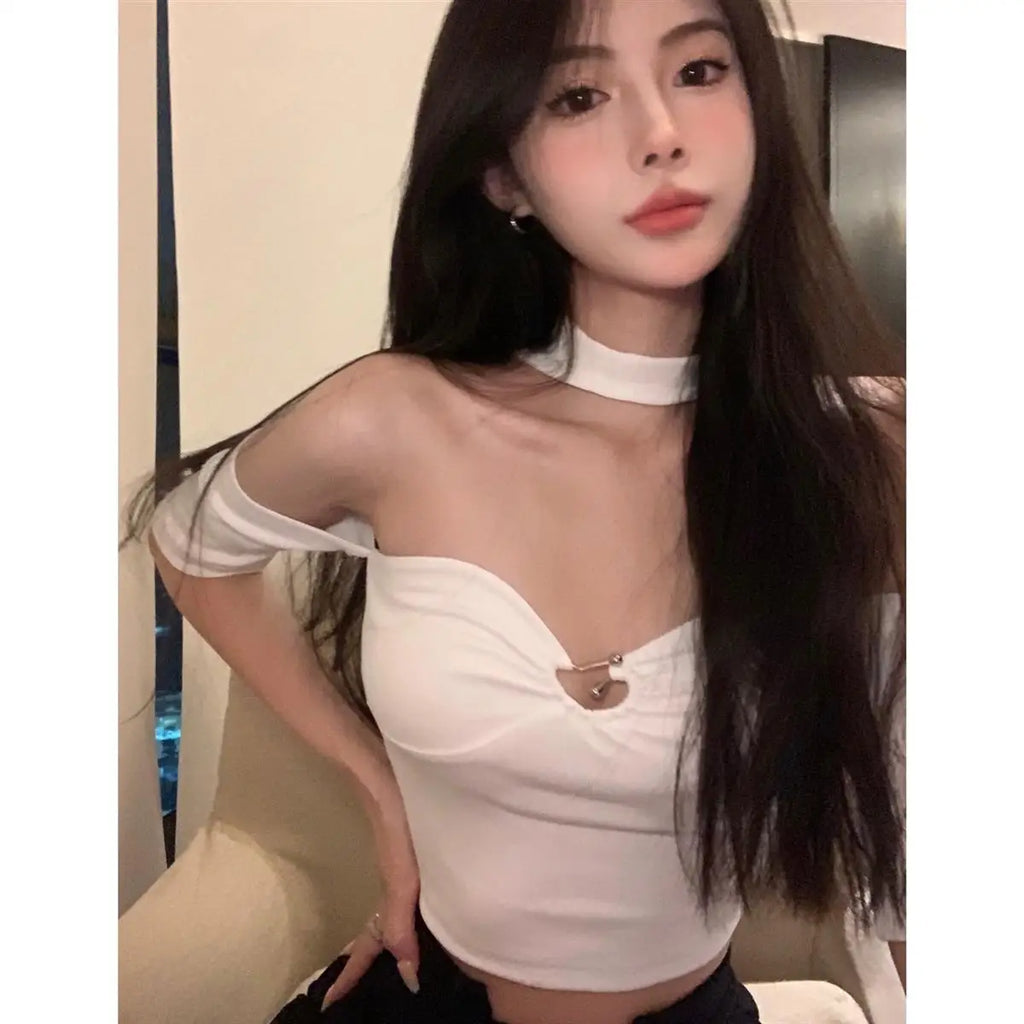 Hot Girl Sexy T-shirt for Women in Summer Pure Halter Neck One Shoulder Slim Design Niche Top Base Shirt