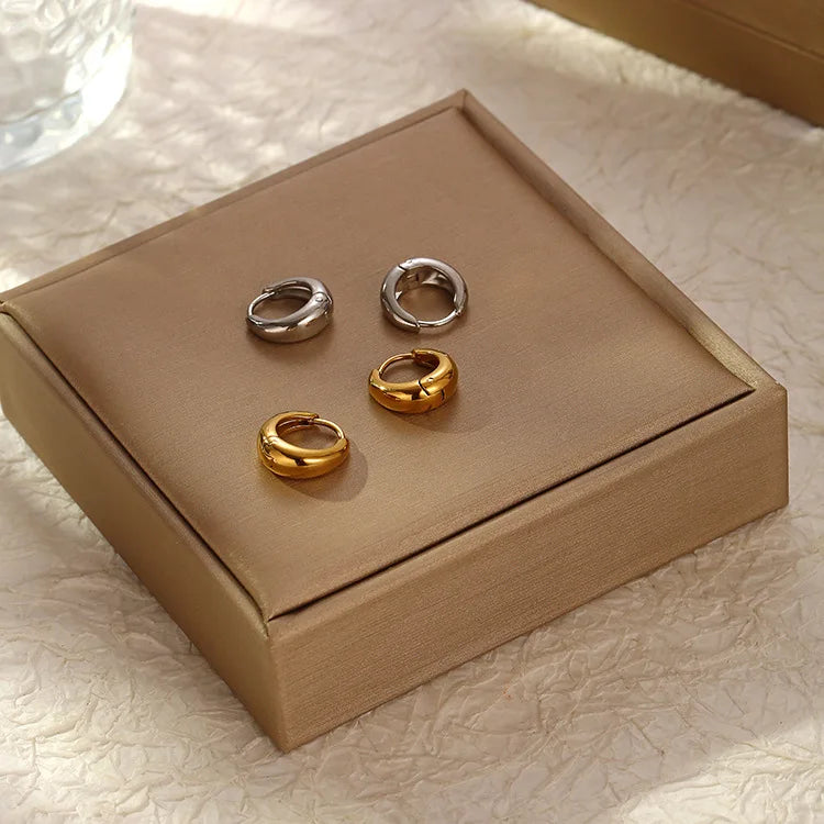 Most Popular Style Titanium Steel Hoop Earrings For Women C-type Peach Heart Round Ear Ring Non-fading Hot Selling Ear Jewelry