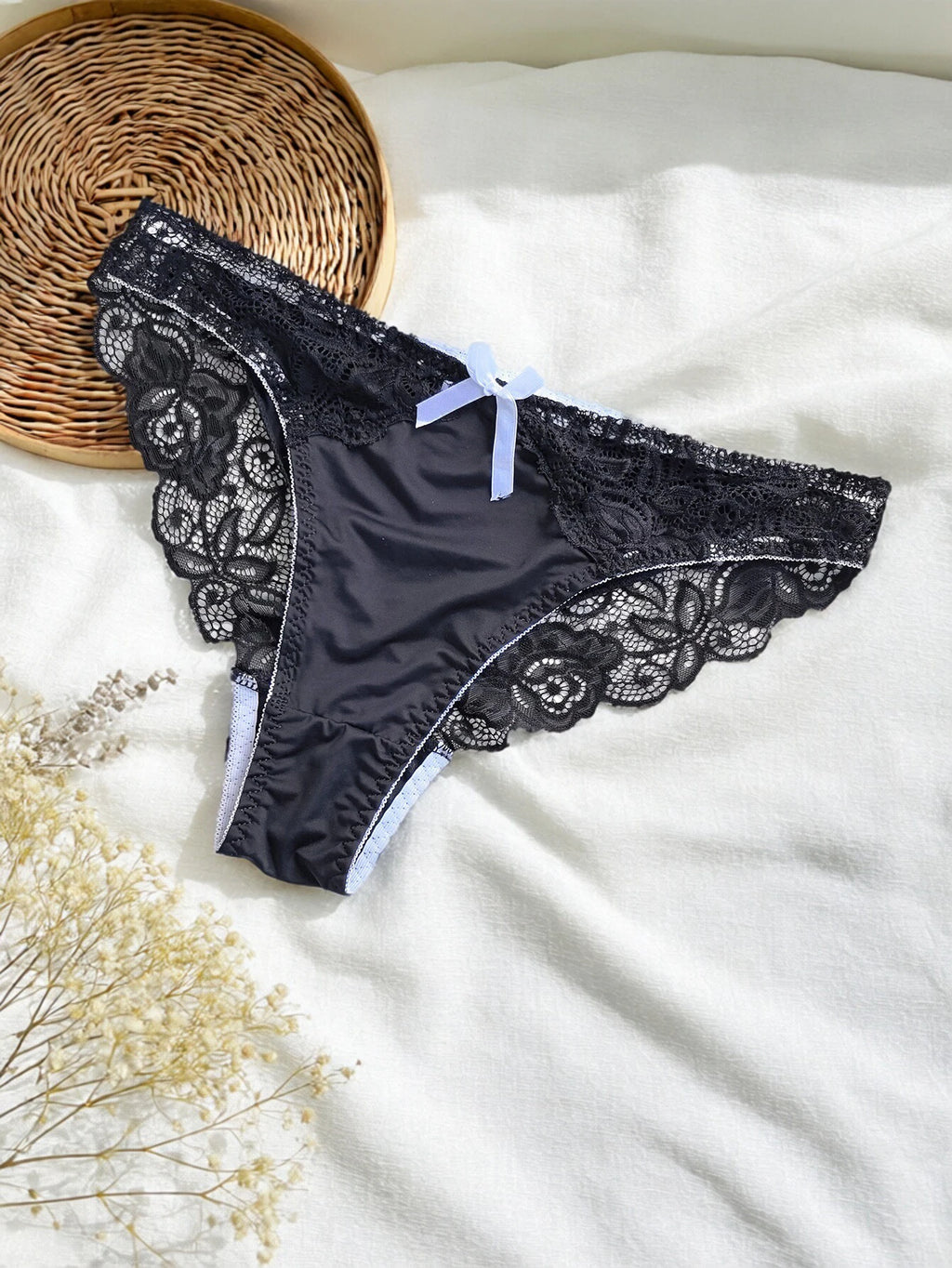 Plus Size Women's Underwear, Fashionable, Soft, Close-Fitting, Seamless, Comfortable, Sexy, Lace Trim, Contrasting Color, Thin Edge, Breathable Women's Briefs
