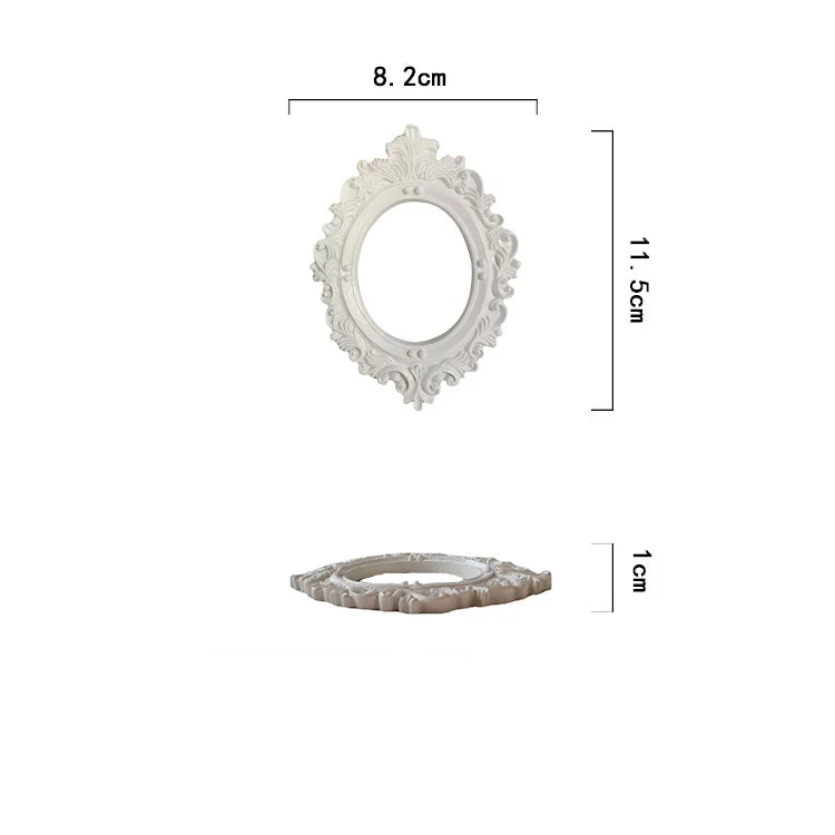 Mini gold small photo frame shooting props retro European style photo frame embossed nail art earrings pose props