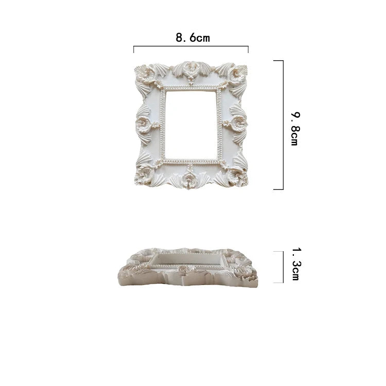 Mini gold small photo frame shooting props retro European style photo frame embossed nail art earrings pose props