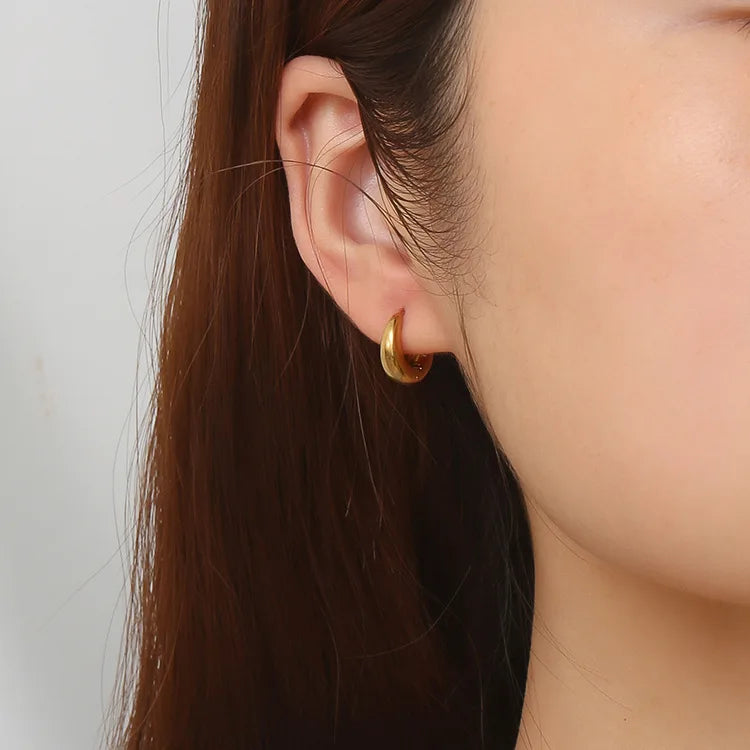 Most Popular Style Titanium Steel Hoop Earrings For Women C-type Peach Heart Round Ear Ring Non-fading Hot Selling Ear Jewelry