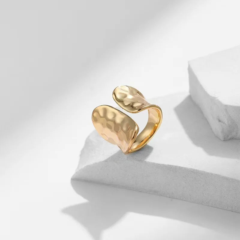 1 Simple Gold Couple Ring New Fashion Retro Punk Irregular Geometry Perfect for a Birthday Party Gift