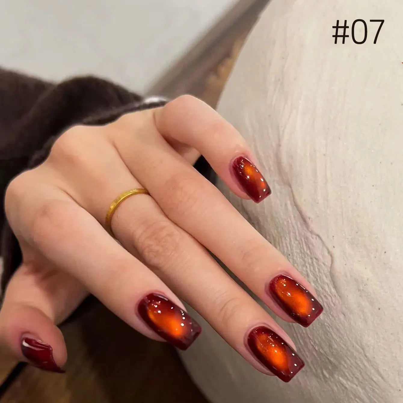 10ML 1-10PCS Sunrise Cat Eye Nail Glue Popular Winter Red Colors Silk Glass Bead Chasing Light Magnet Cat Eye Nail Polish Gel