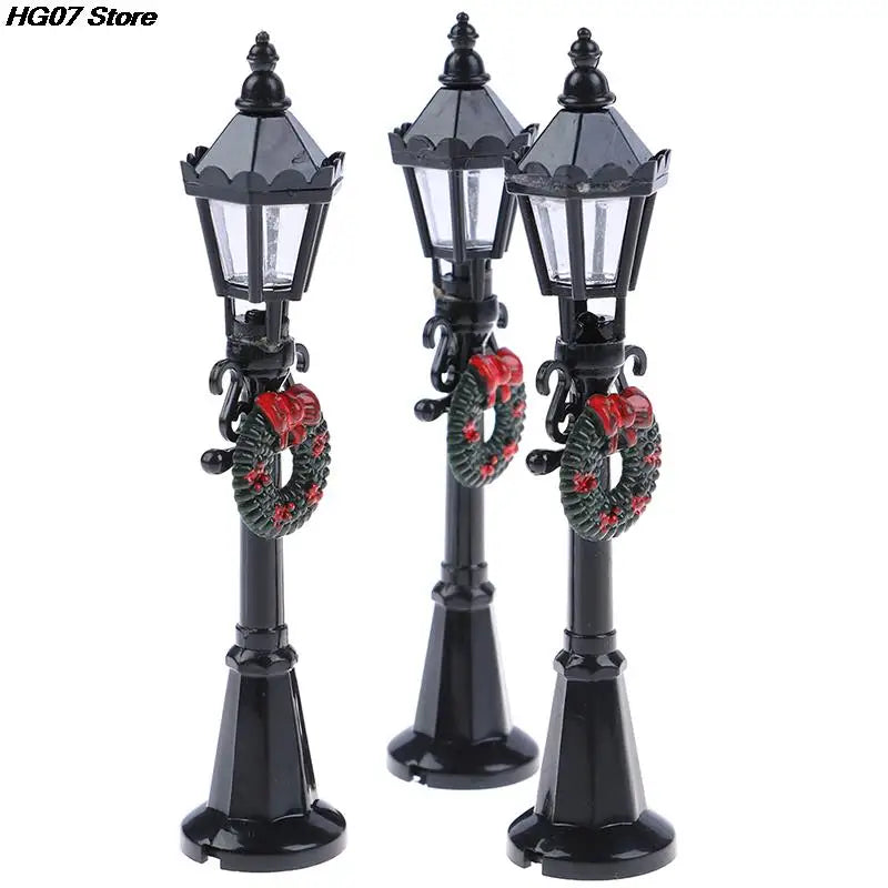 Hot sale 1/12 Dollhouse Miniature Christmas Park Street Lamp Doll Streetlight Decor Toy Home Decor 1pc