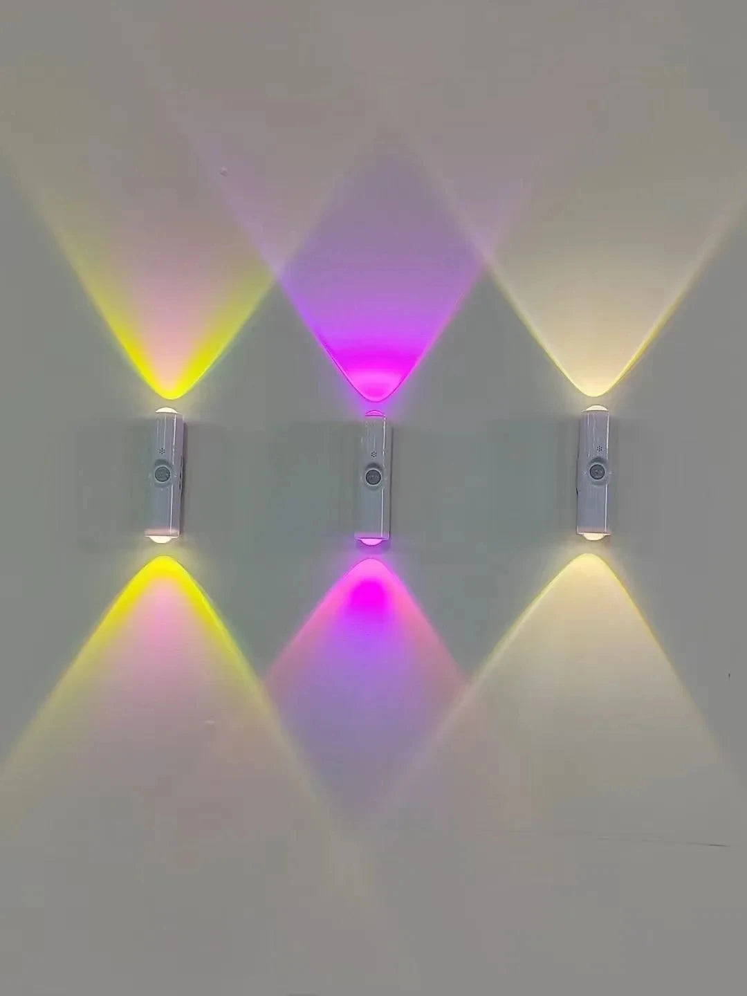 Smart RGB Gradient Night Light Wall Lamp for Bedroom Bathroom Magnetic Motion Sensor Rechargeable Closet Garden Home Decor