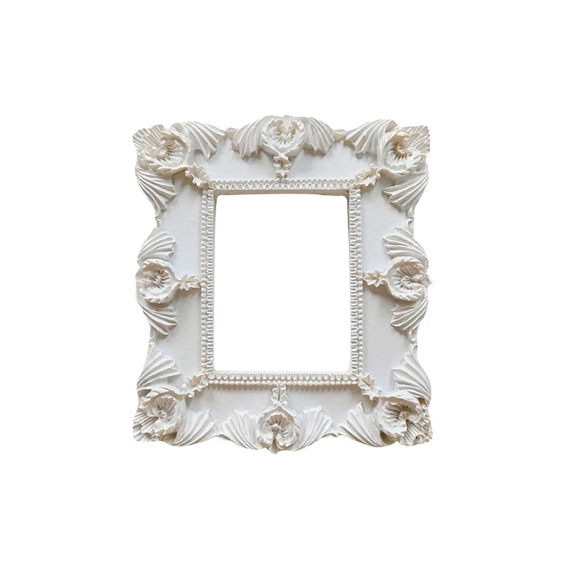 Mini gold small photo frame shooting props retro European style photo frame embossed nail art earrings pose props