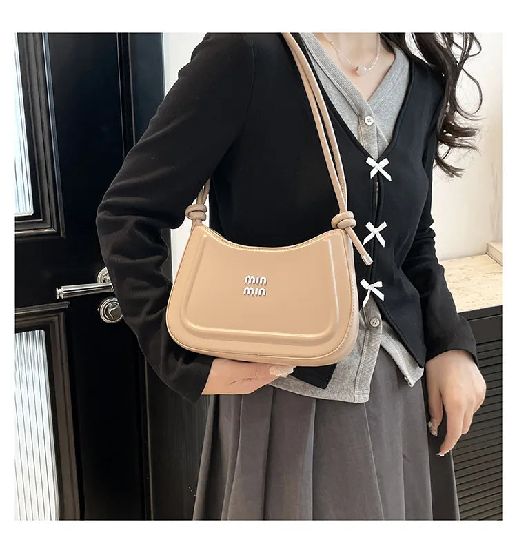 Korean style fashion niche women's crescent bag 2025 autumn new handbag, high-end multifunctional crossbody bag shoulder bag