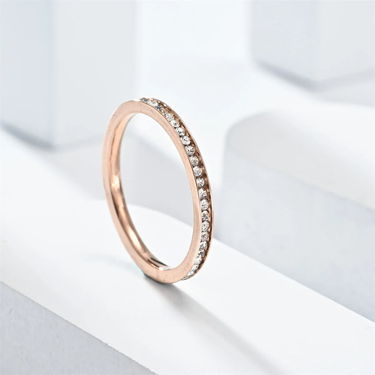 Unisex 2mm Luxury Stainless Steel Men Women Statement Cubic Zircon Rings Gold Silver Color US size 5 6 7 8 9 10 11 ﻿