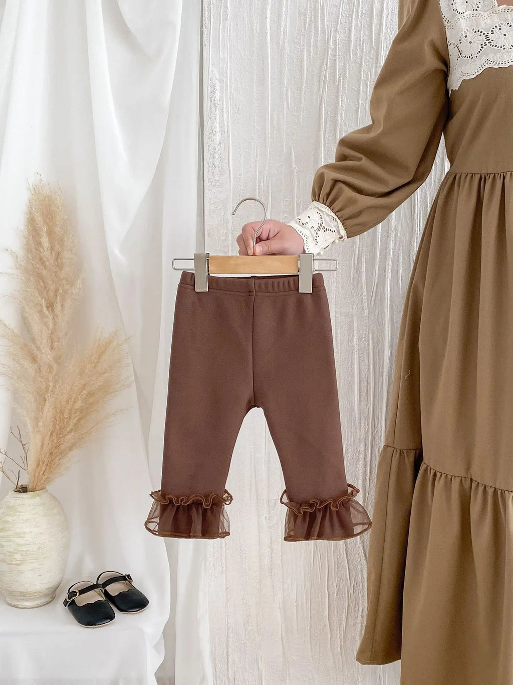 Winter Baby Girl Clothes Fleece Lined Warm Pants with Lace Ruffles Cute Toddler Girl Trousers 0-3Y Kids Casual Outerwear Pants