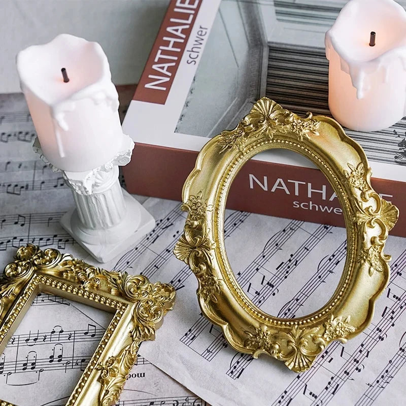 Mini gold small photo frame shooting props retro European style photo frame embossed nail art earrings pose props
