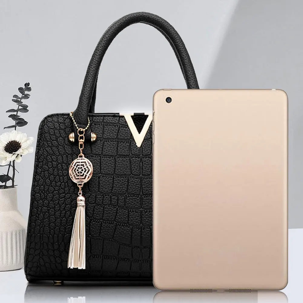 Women's Crocodile-Print Handbag New PU Leather Tassel Shoulder Bag Large Capacity Handle Bag Lady Purse For Outdoor Shopping